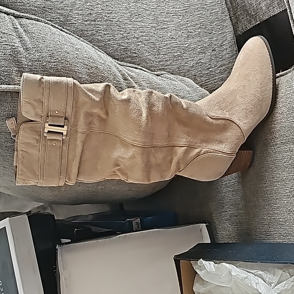 New tan boots size 6.5